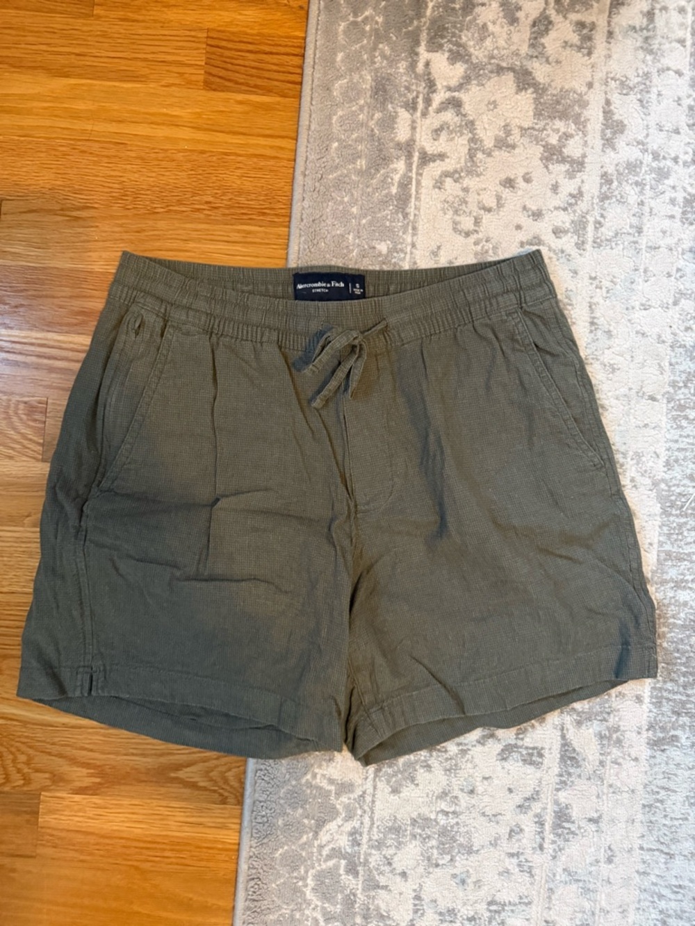 Abercrombie & Fitch Olive Green Drawstring Casual Shorts
